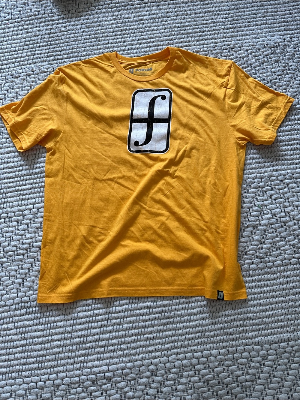 Brand New FORUM Snowboard legends 2026 t-shirt XL Oakley Burton vans